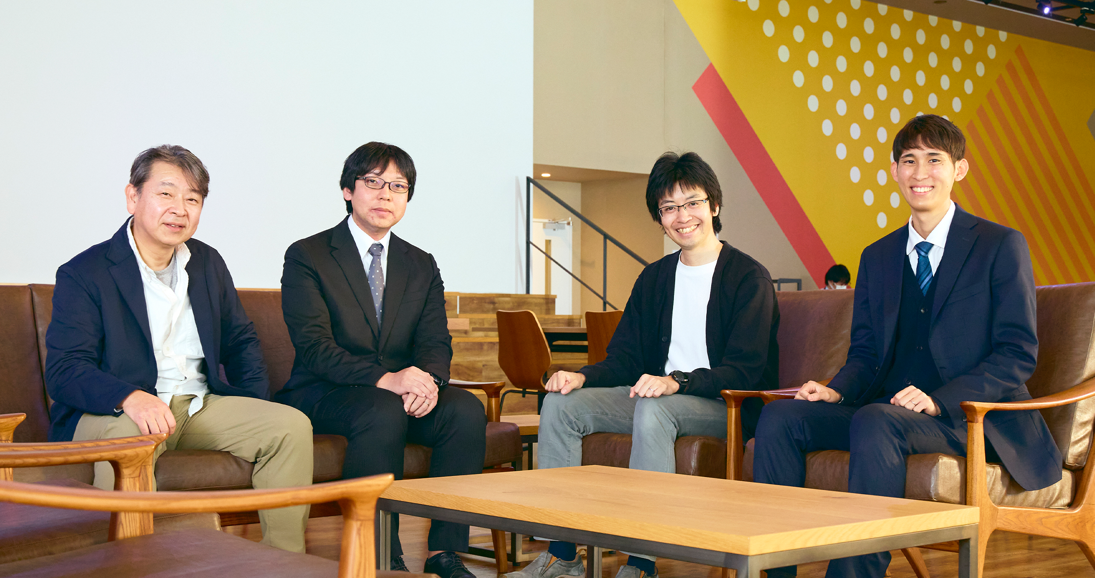 車両下部検査支援装置（VRIS） 開発担当の各社員