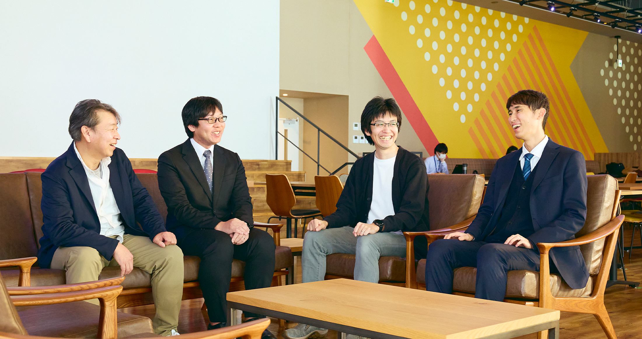 車両下部検査支援装置（VRIS） 開発担当の各社員